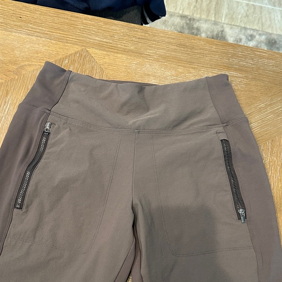 Athleta Pants - Athleta Brown Track Pants with Zipper Pockets
